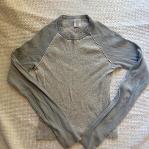 Brandy Melville Women's Grey and Blue Shirt